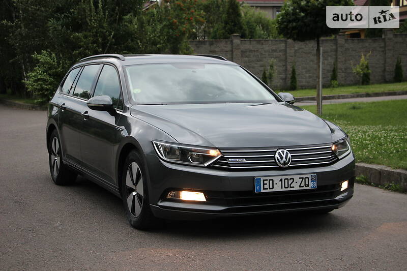 Універсал Volkswagen Passat 2016 в Рівному