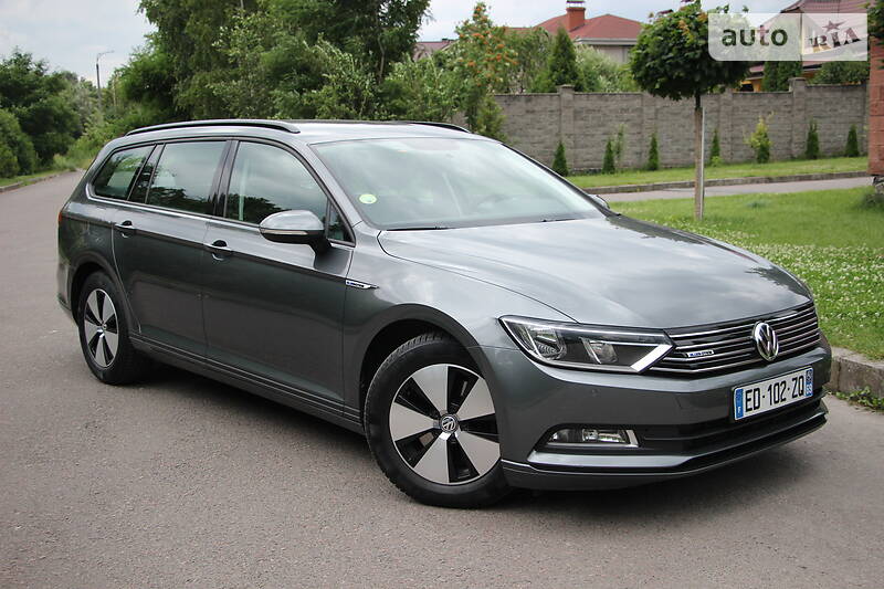 Універсал Volkswagen Passat 2016 в Рівному