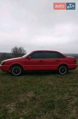 Седан Volkswagen Passat 1994 в Одессе