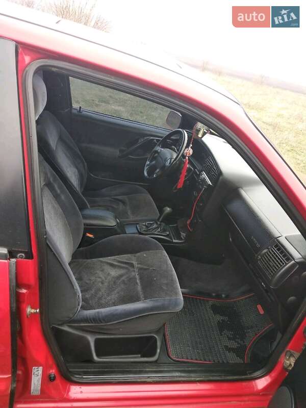 Седан Volkswagen Passat 1994 в Одесі