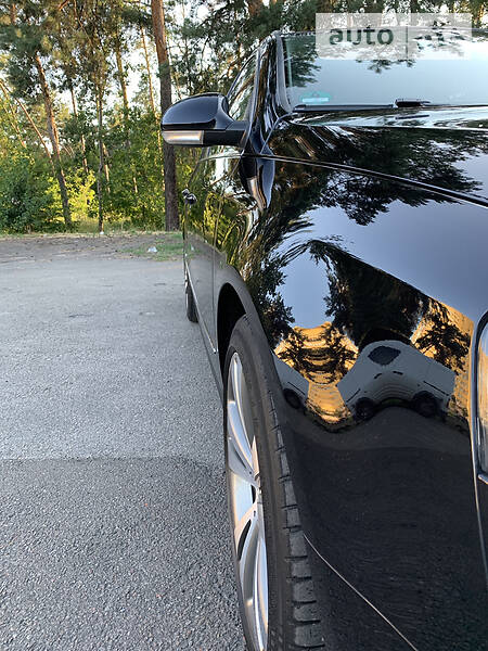 Універсал Volkswagen Passat 2010 в Києві