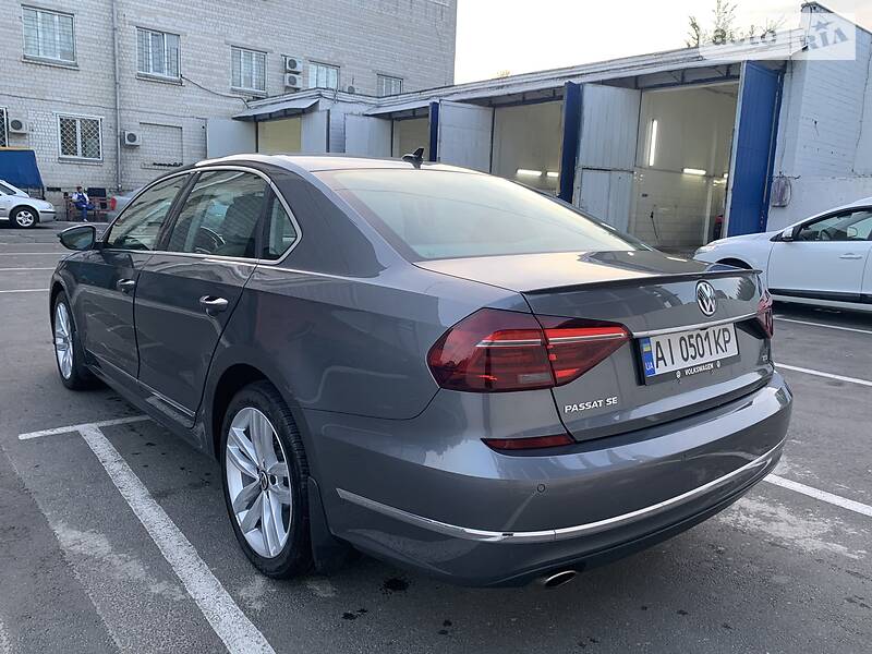 Седан Volkswagen Passat 2016 в Києві