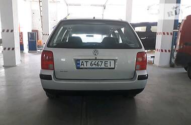 Універсал Volkswagen Passat 2000 в 