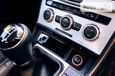 Седан Volkswagen Passat 2012 в 