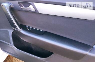 Седан Volkswagen Passat 2012 в 