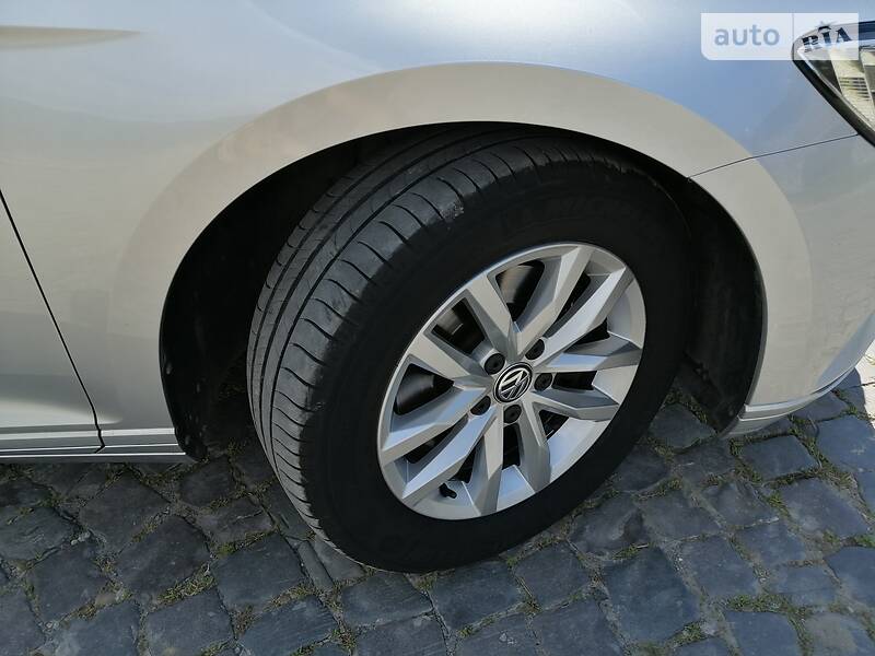 Універсал Volkswagen Passat 2015 в Кам'янець-Подільському