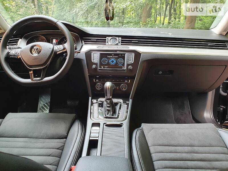 Універсал Volkswagen Passat 2015 в Вінниці