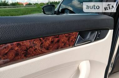 Седан Volkswagen Passat 2012 в 