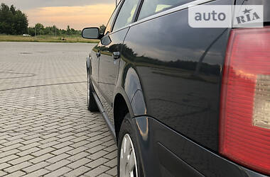 Універсал Volkswagen Passat 2002 в 