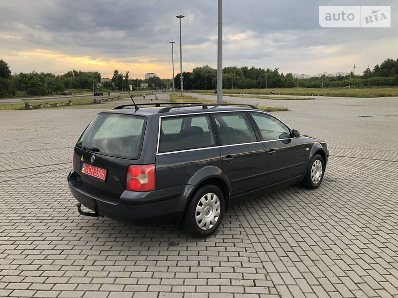 Универсал Volkswagen Passat 2002 в Львове