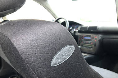 Універсал Volkswagen Passat 2002 в 