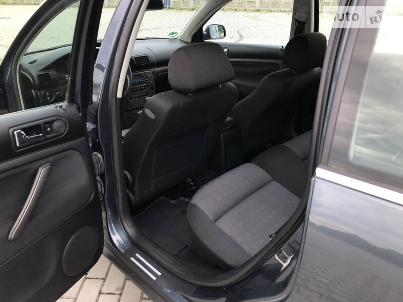 Универсал Volkswagen Passat 2002 в Львове