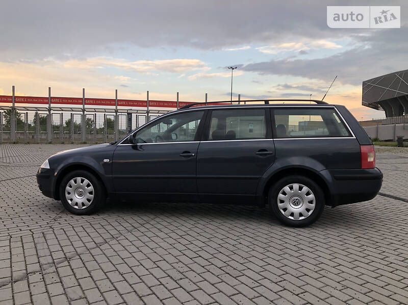 Универсал Volkswagen Passat 2002 в Львове