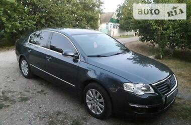 Седан Volkswagen Passat 2010 в Бердянске