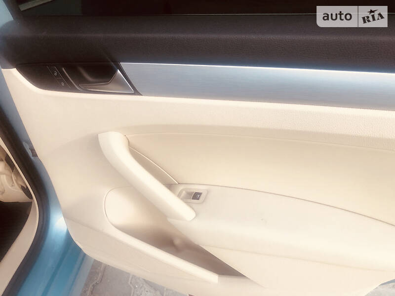 Седан Volkswagen Passat 2013 в Харкові фото 15 Седан Volkswagen Passat 2013 в Харкові