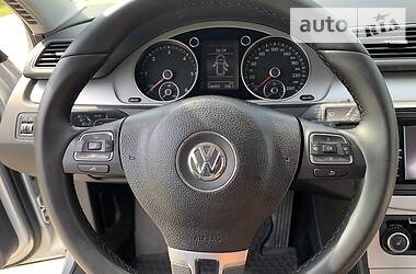 Універсал Volkswagen Passat 2013 в 