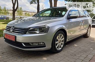 Універсал Volkswagen Passat 2011 в 