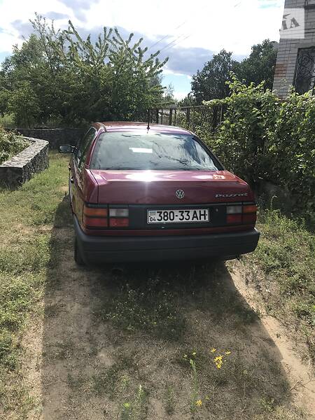 Седан Volkswagen Passat 1993 в Дніпрі