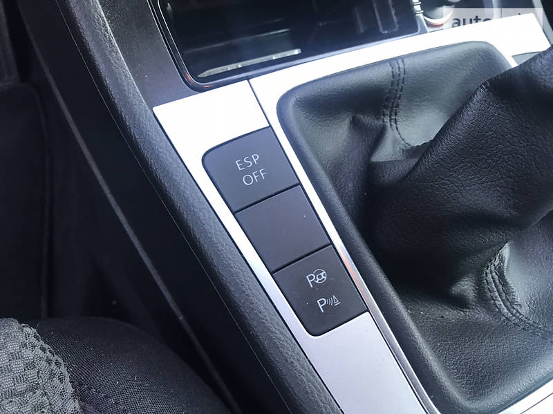 Універсал Volkswagen Passat 2010 в Ірпені