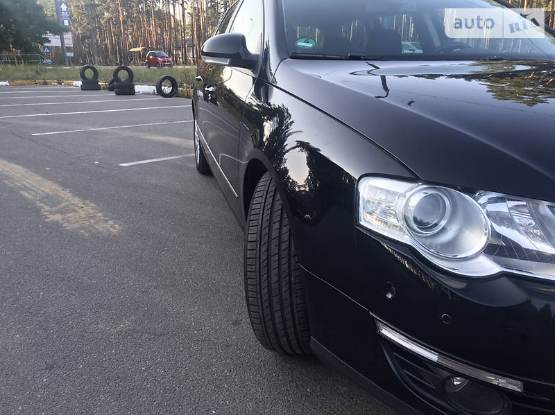 Універсал Volkswagen Passat 2010 в Ірпені