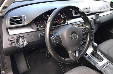 Универсал Volkswagen Passat 2012 в Ирпене