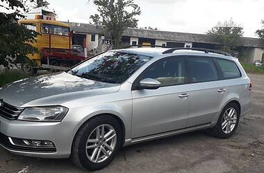 Универсал Volkswagen Passat 2011 в Сокале