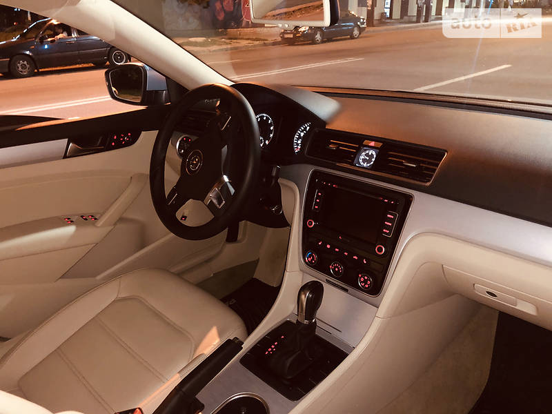 Седан Volkswagen Passat 2013 в Харкові фото 40 Седан Volkswagen Passat 2013 в Харкові