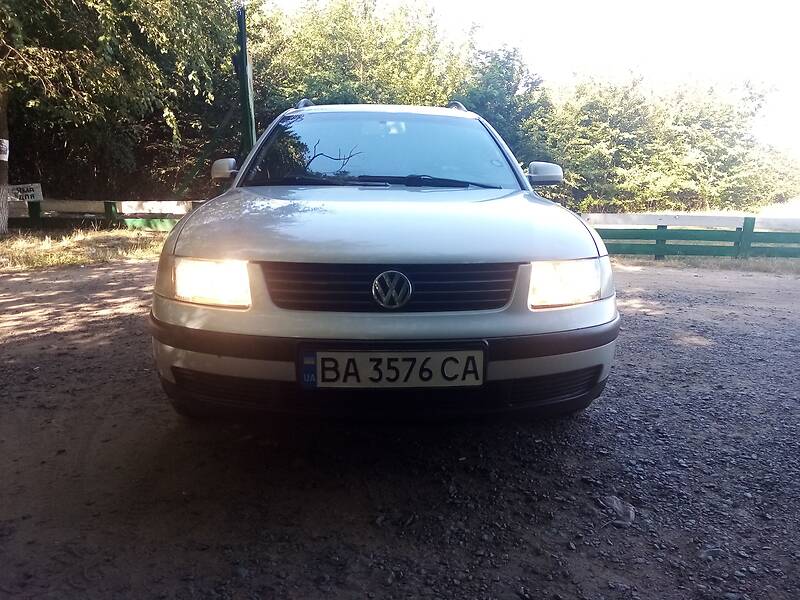 Универсал Volkswagen Passat 2000 в Новоархангельске