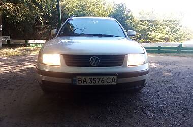 Универсал Volkswagen Passat 2000 в 