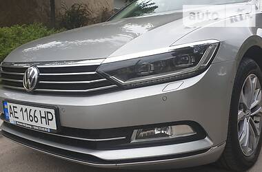 Седан Volkswagen Passat 2015 в Днепре