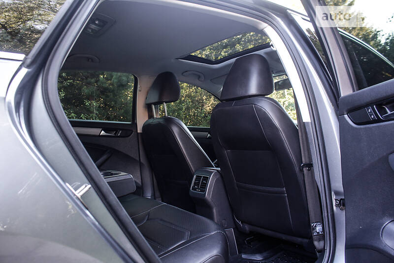 Седан Volkswagen Passat 2015 в Львові фото 31 Седан Volkswagen Passat 2015 в Львові