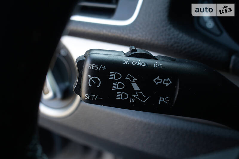 Седан Volkswagen Passat 2015 в Львові фото 51 Седан Volkswagen Passat 2015 в Львові