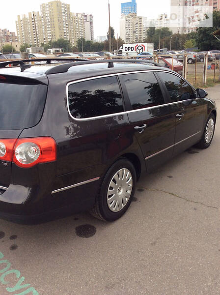 Універсал Volkswagen Passat 2010 в Києві
