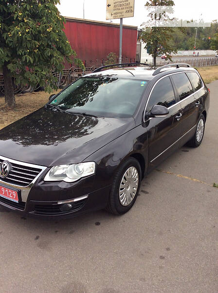 Універсал Volkswagen Passat 2010 в Києві