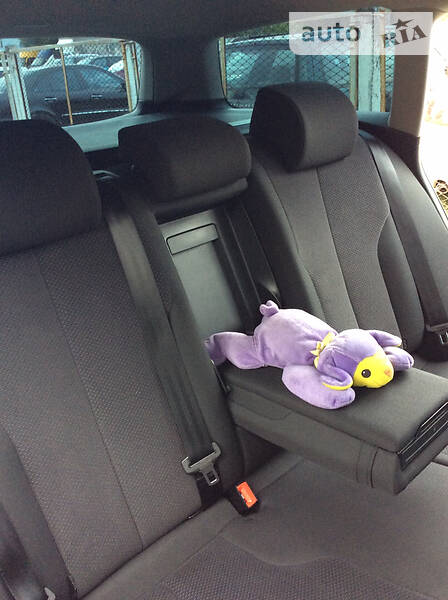 Універсал Volkswagen Passat 2010 в Києві