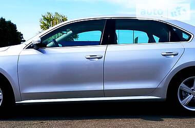 Седан Volkswagen Passat 2013 в 