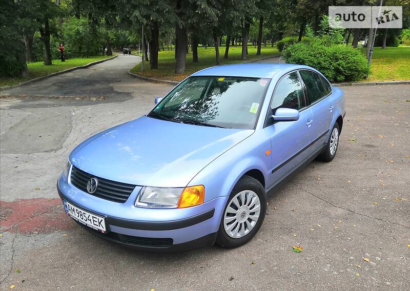 Седан Volkswagen Passat 1997 в Житомирі