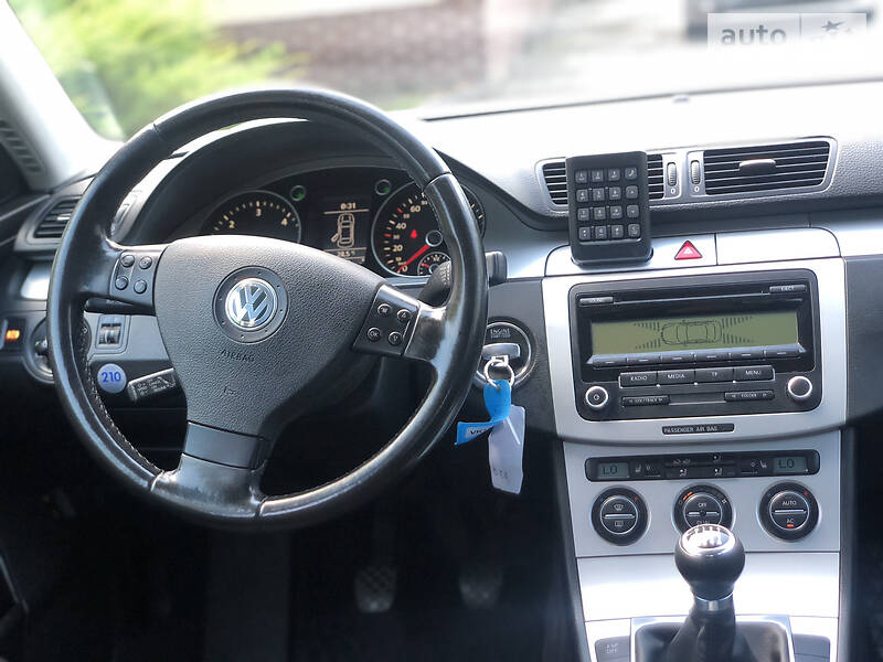 Седан Volkswagen Passat 2010 в Дрогобичі фото 70 Седан Volkswagen Passat 2010 в Дрогобичі