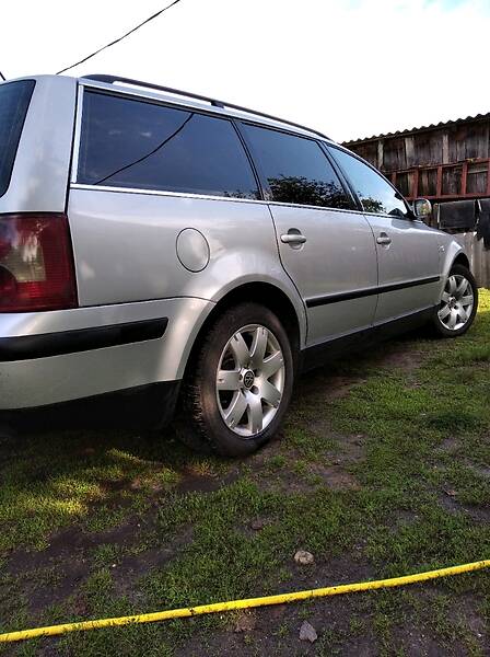 Універсал Volkswagen Passat 2004 в Шацьку