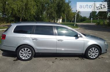 Універсал Volkswagen Passat 2010 в 