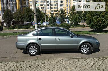 Седан Volkswagen Passat 2004 в Калуше