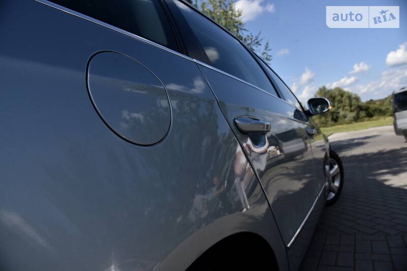 Універсал Volkswagen Passat 2008 в Дрогобичі