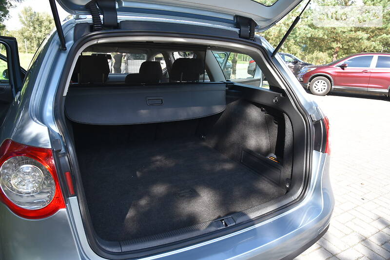 Універсал Volkswagen Passat 2008 в Дрогобичі