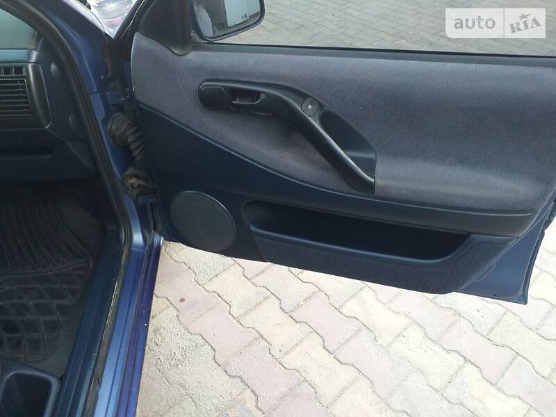 Універсал Volkswagen Passat 1994 в Теофіполі