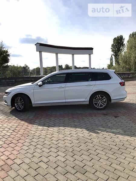 Універсал Volkswagen Passat 2018 в Млиніві