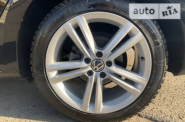 Седан Volkswagen Passat 2015 в 