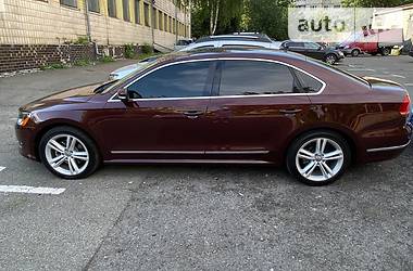 Седан Volkswagen Passat 2014 в Киеве