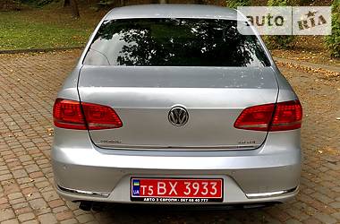 Седан Volkswagen Passat 2012 в Дрогобыче