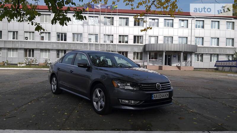 Седан Volkswagen Passat 2015 в Києві