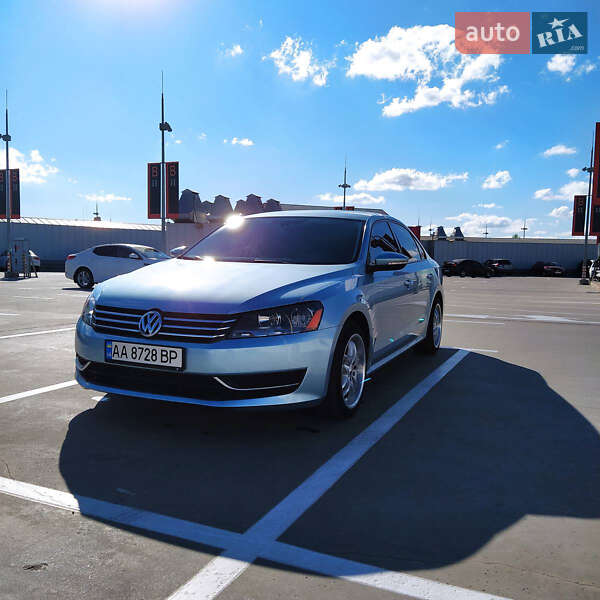 Volkswagen Passat 2012